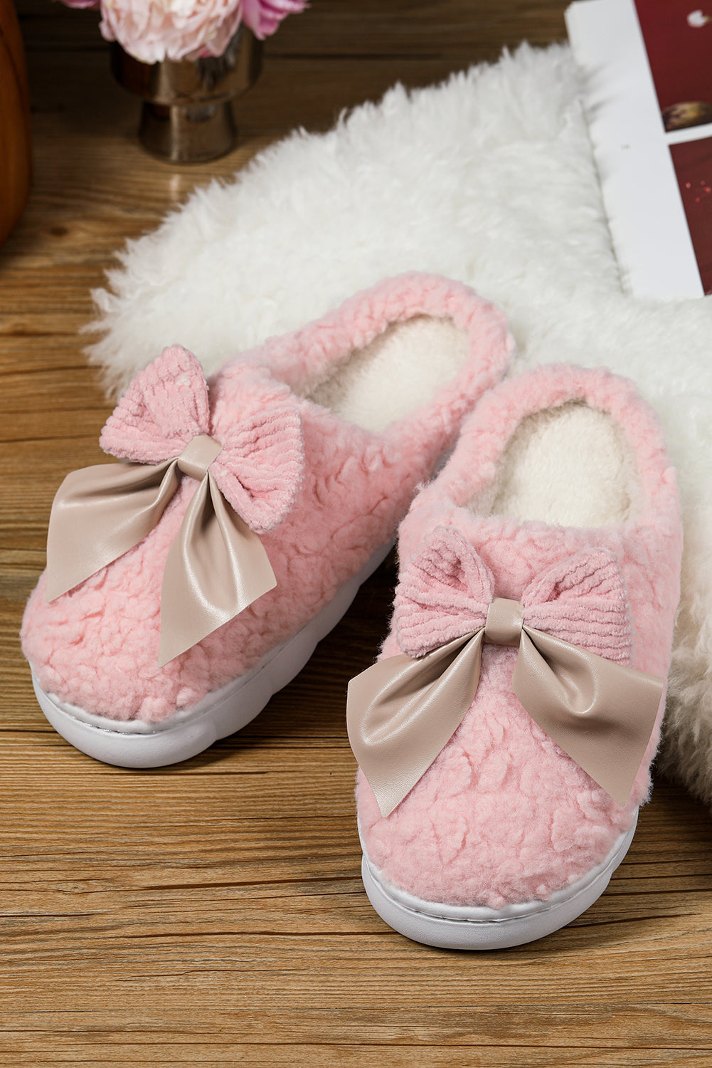 Pink Contrast Bowknot Applique Plush Winter Slippers