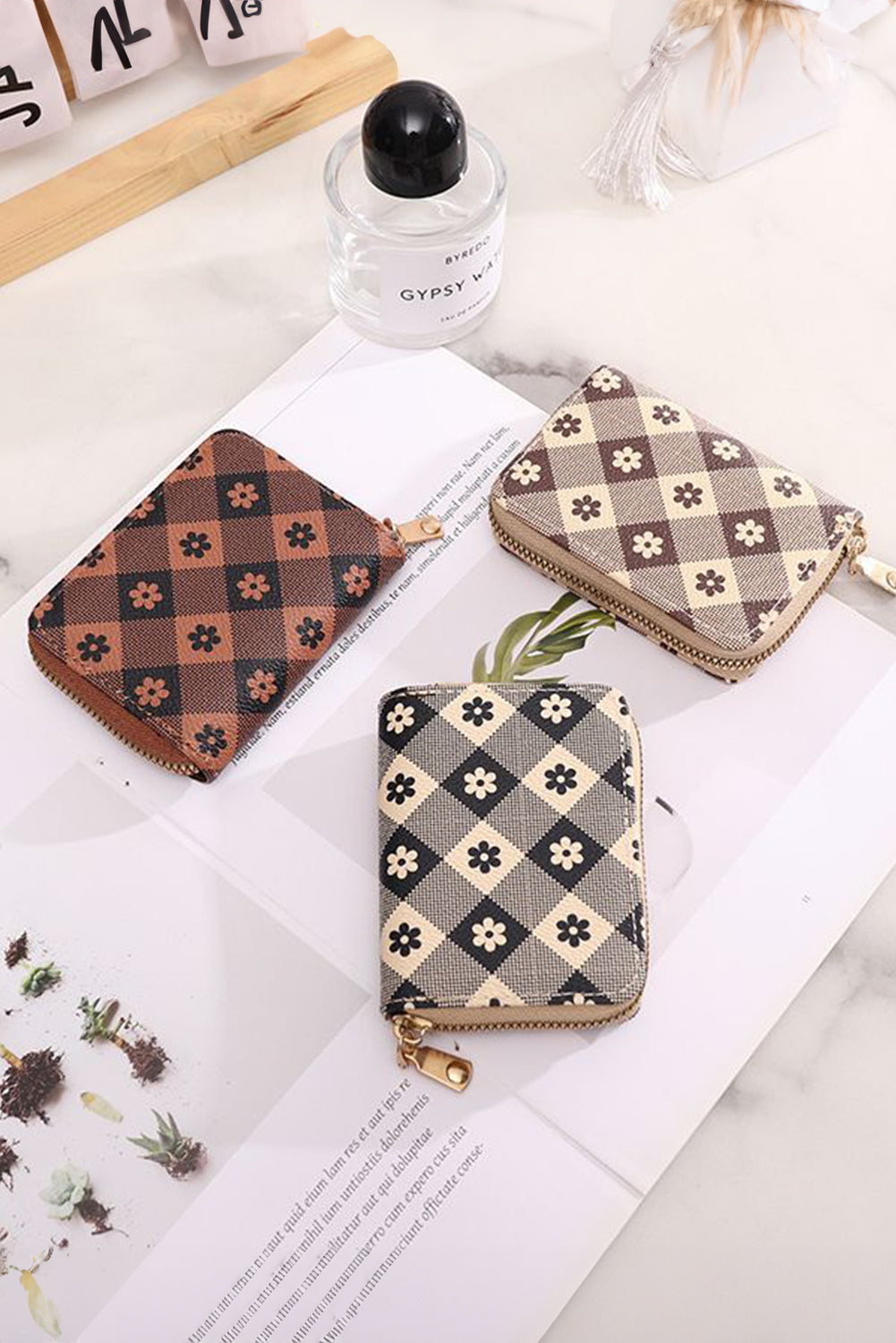 Khaki Flower Checkered PU Leather Wallet