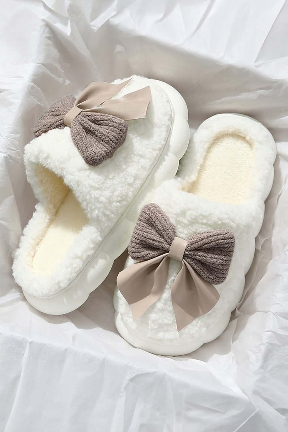 Pink Contrast Bowknot Applique Plush Winter Slippers